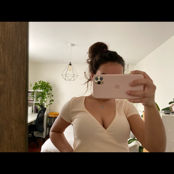 Pacsun Me to We cross-over shirt - Picture 4 of 4